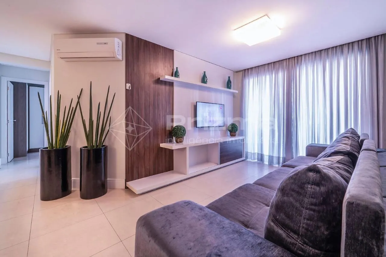Boulevard 123: Elegant 3-Bedroom Apartment with Heated Pool in Central Bombinhas Beach 0*,