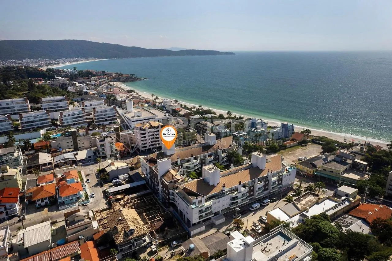 Boulevard 123: Elegant 3-Bedroom Apartment with Heated Pool in Central Bombinhas Beach Brazil