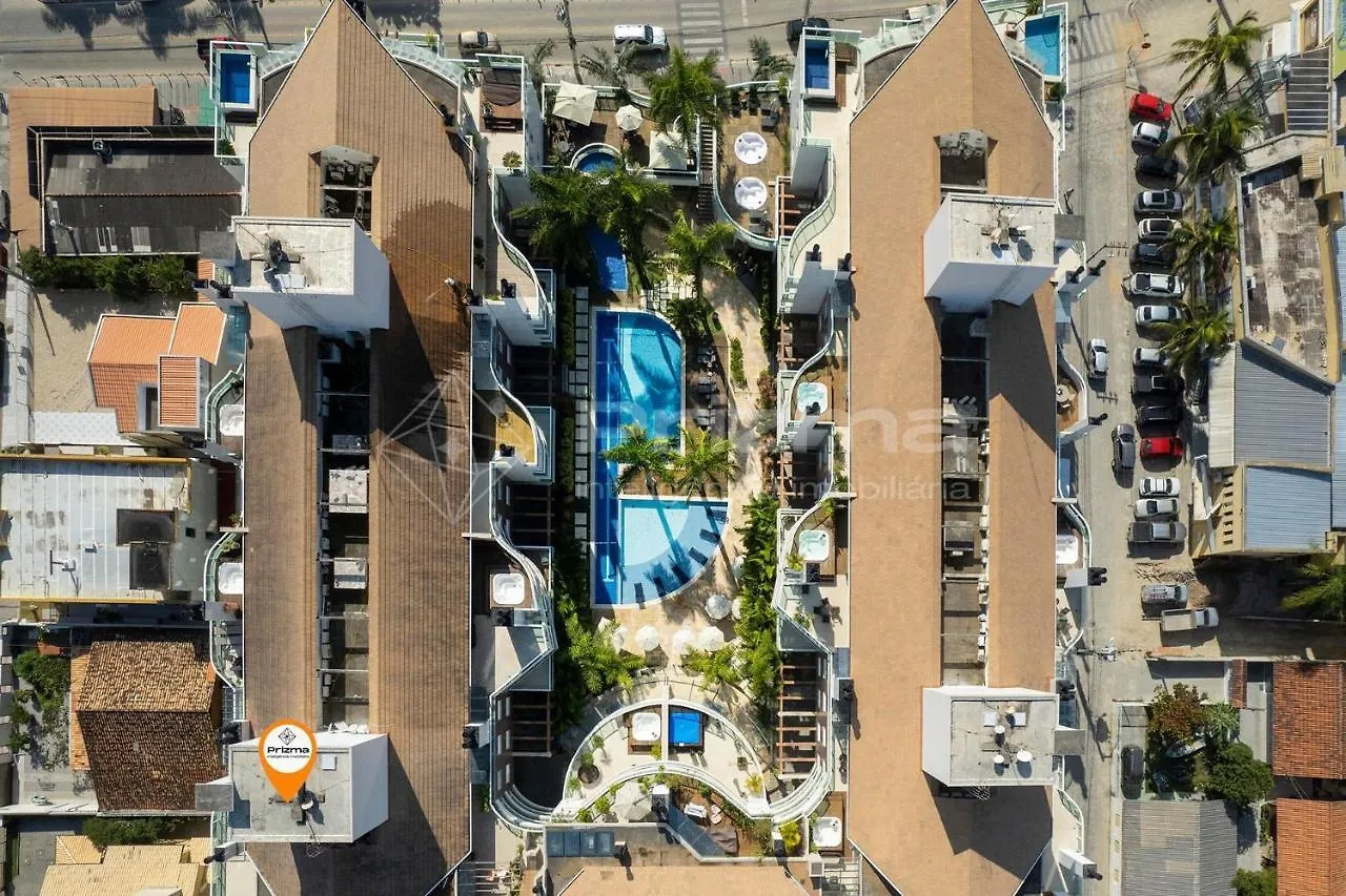 Boulevard 123 D - Apartamento com 3 dormitórios em elegante condomínio com piscina aquecida na praia do centro de Bombinhas 0*,  Brasil