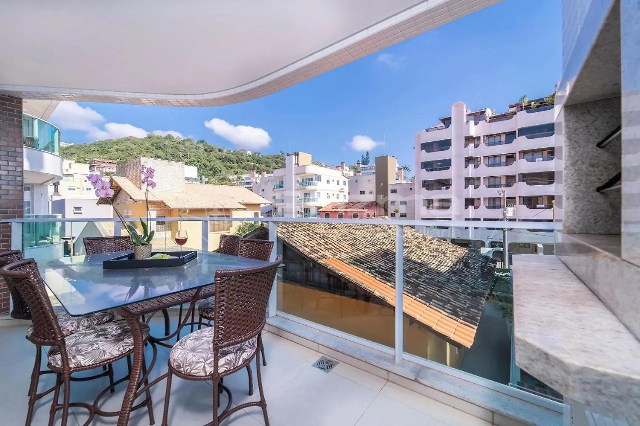 Boulevard 123 D - Apartamento com 3 dormitórios em elegante condomínio com piscina aquecida na praia do centro de Bombinhas 0*,  Brasil